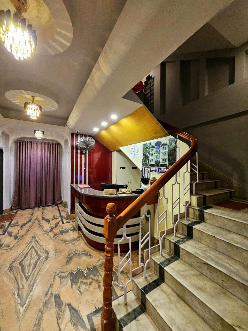 Hotel Vishal Siliguri Bagian luar foto