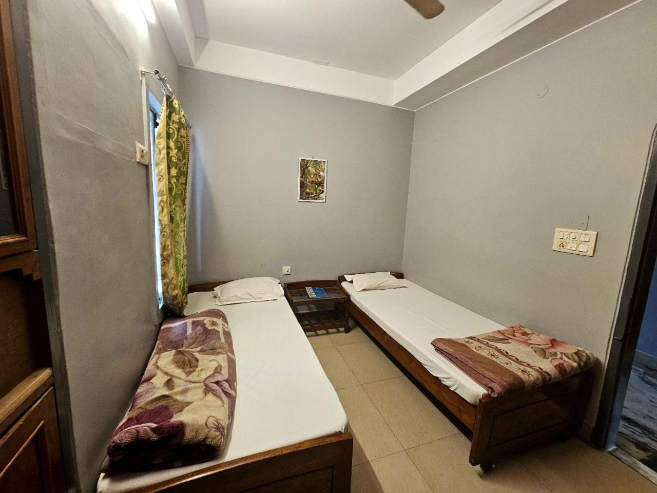 Hotel Vishal Siliguri Bagian luar foto